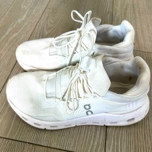 On Cloudnova size 9 all white